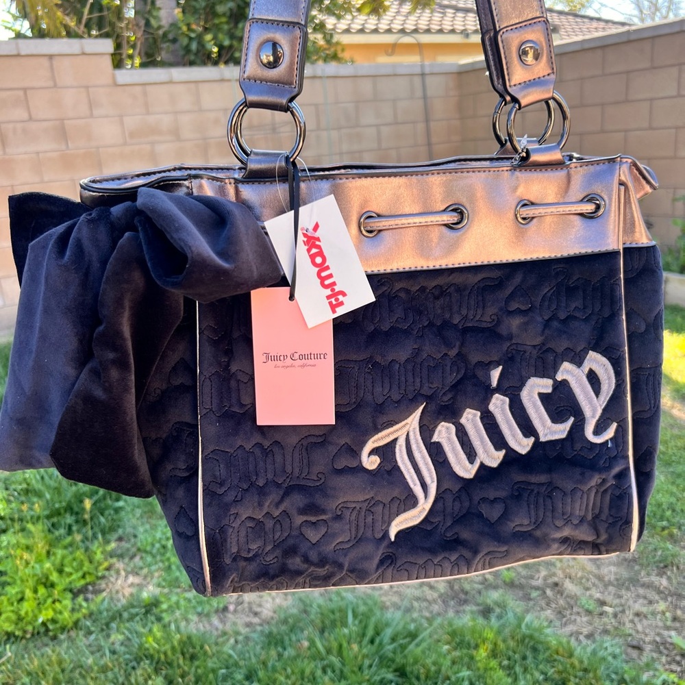 Viral Juicy Couture Black DayDreamer